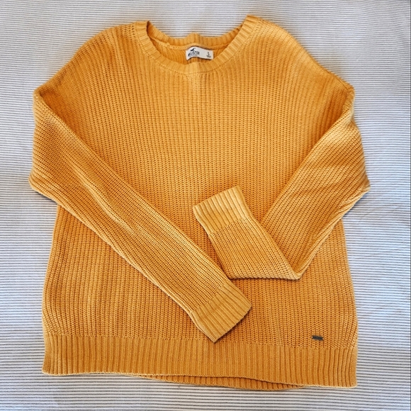 Hollister Knitted Crewneck - Picture 2 of 7